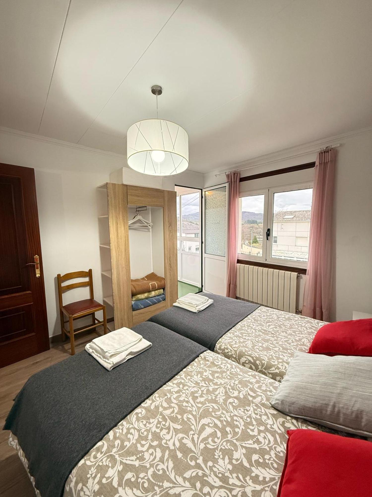 Apartamentos Portolux Портомарин Екстериор снимка