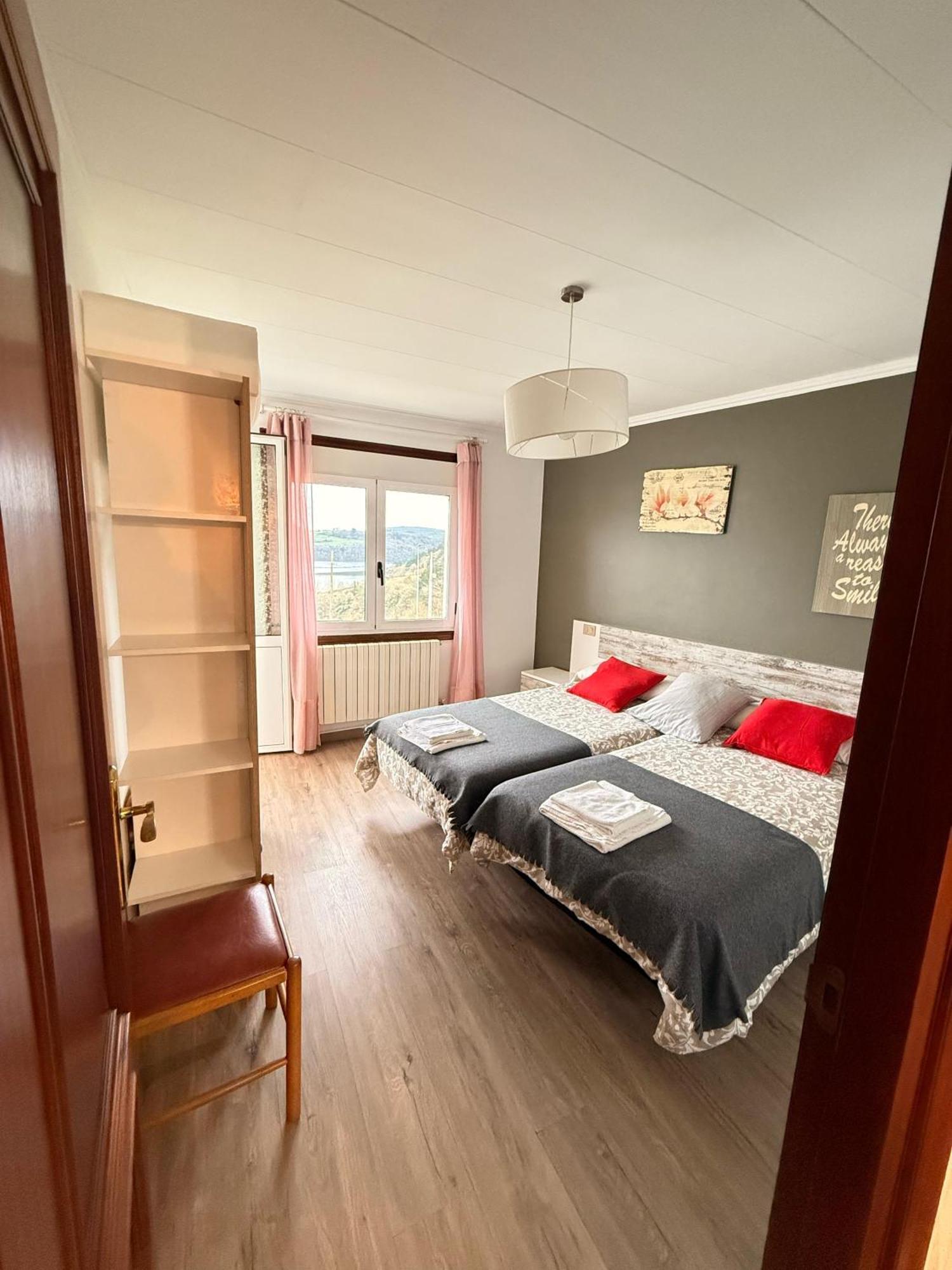 Apartamentos Portolux Портомарин Екстериор снимка