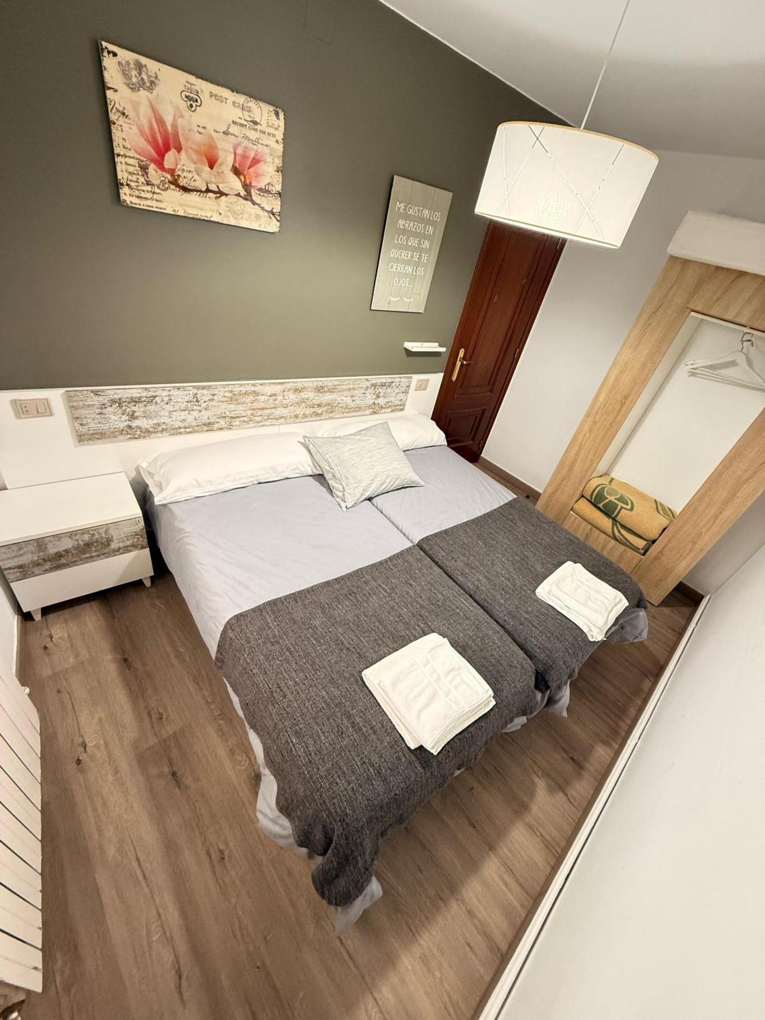 Apartamentos Portolux Портомарин Екстериор снимка