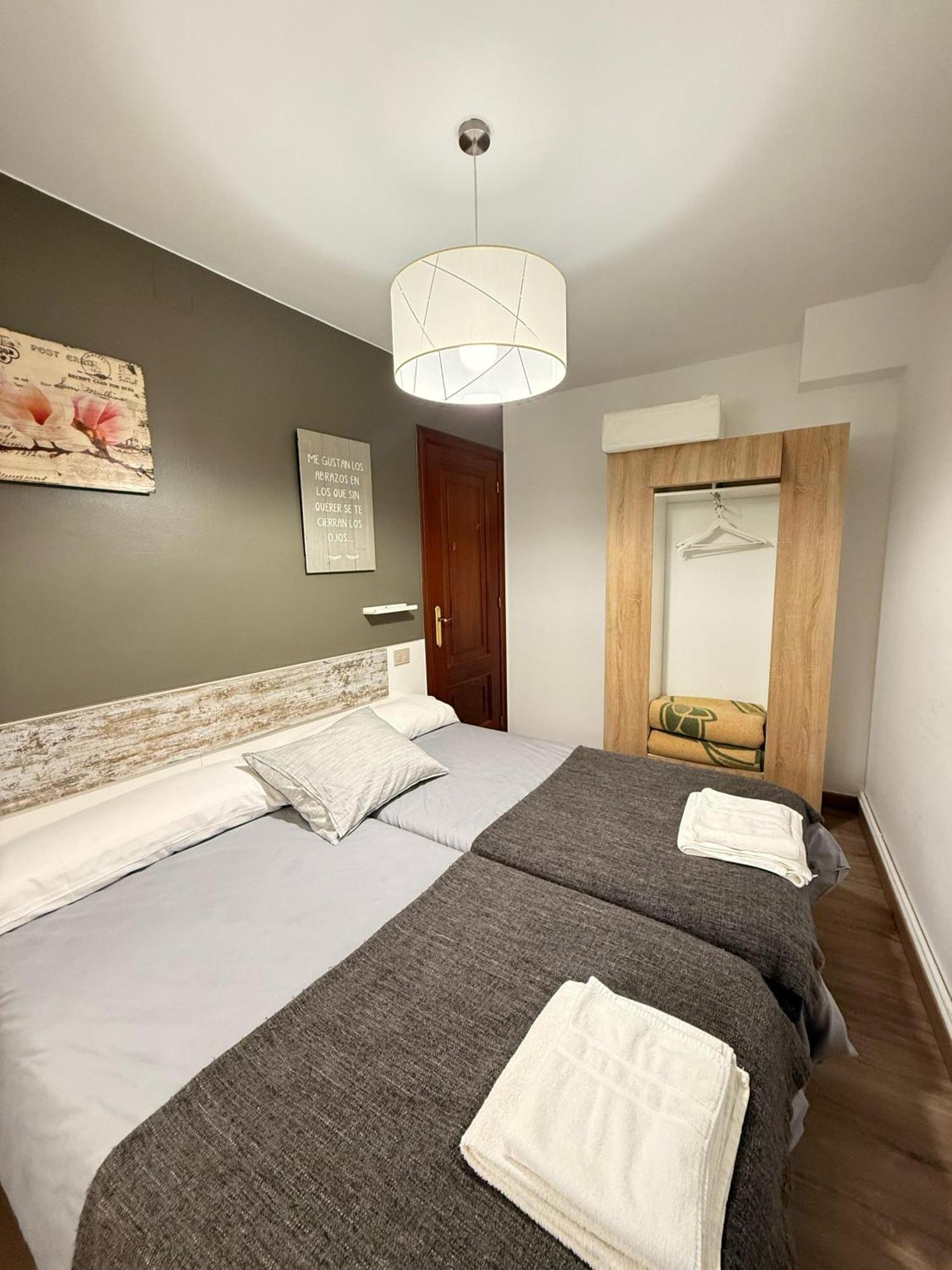 Apartamentos Portolux Портомарин Екстериор снимка